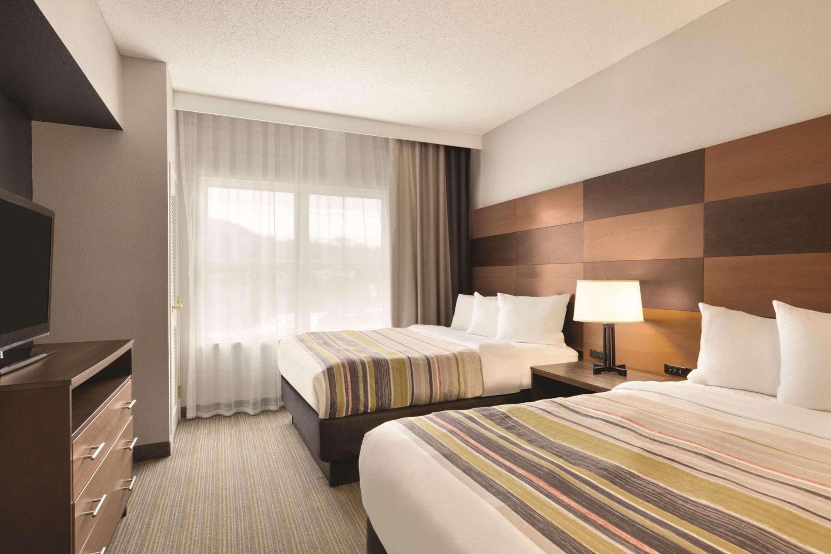 Suite, Queen Bed