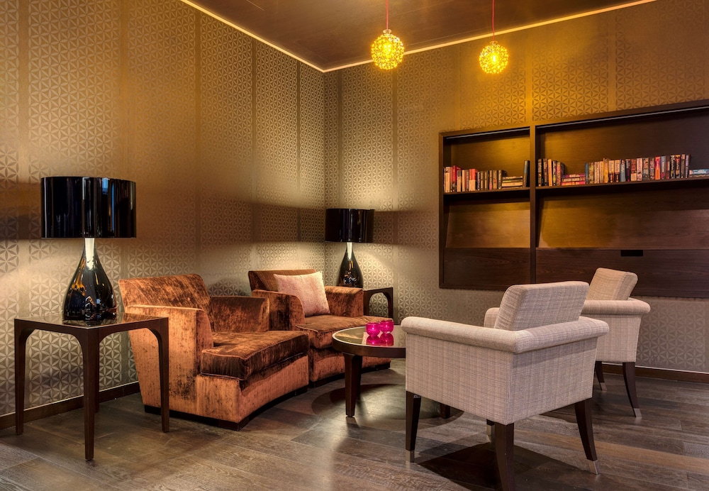 RADISSON BLU HOTEL NAIROBI UPPER HILL 57/77