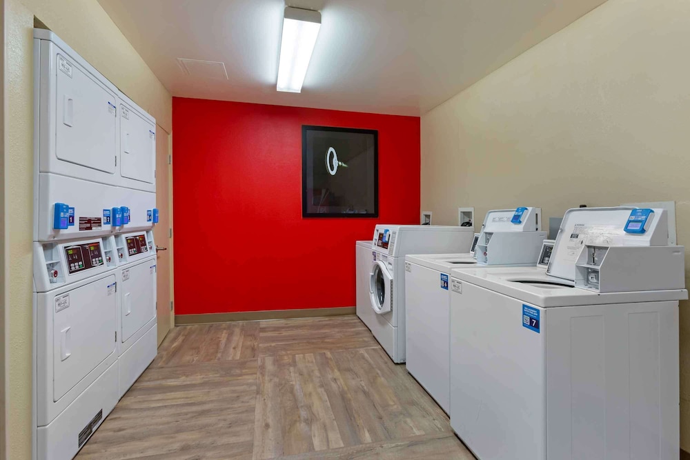 Extended Stay America Phoenix Scottsdale North 30/38