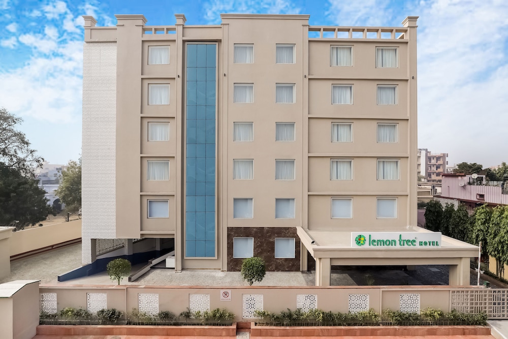 Lemon Tree Hotel Aligarh 2/25