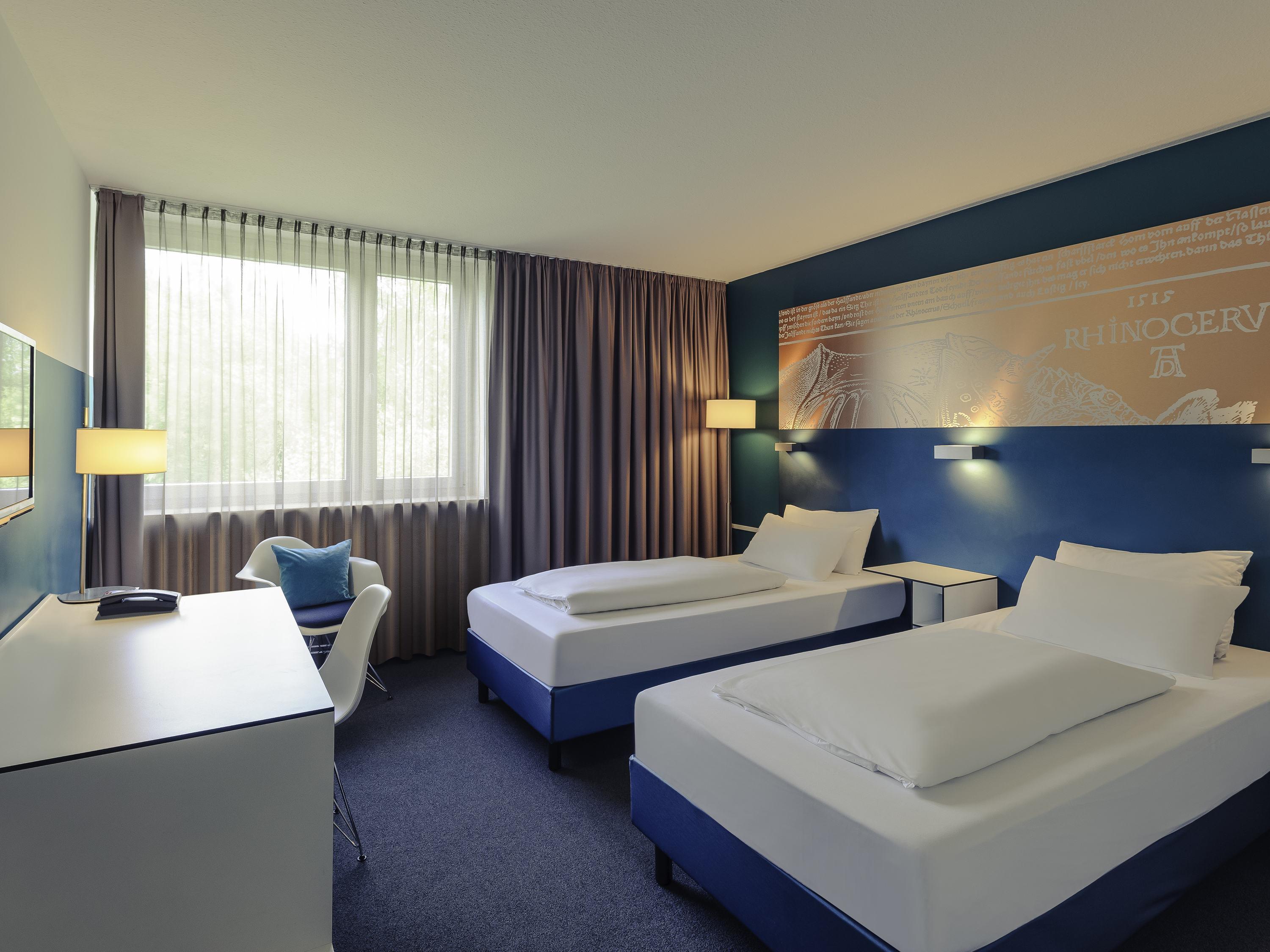 STANDARD, TWIN BEDS, NEAR THE PARK