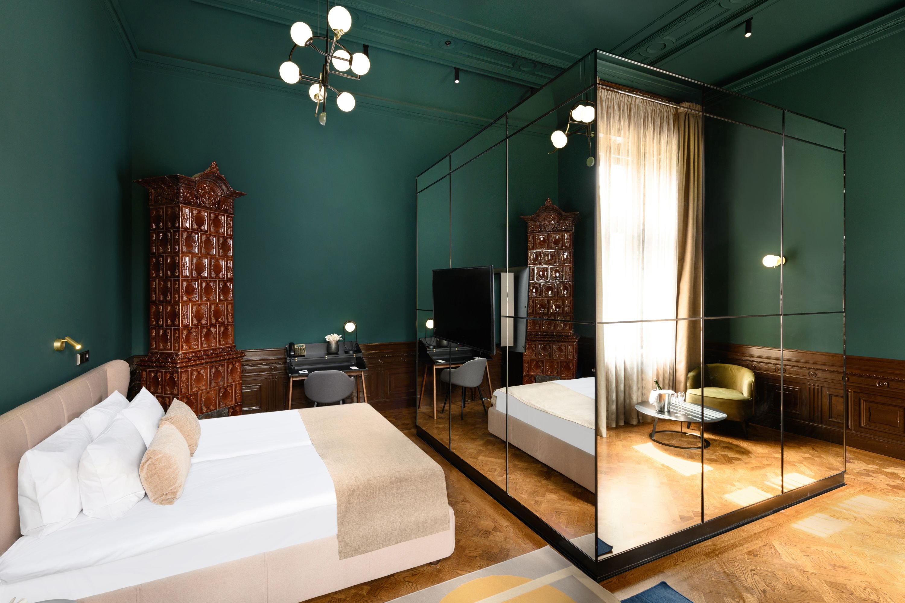 Hotel Oktogon Haggenmacher 7/50
