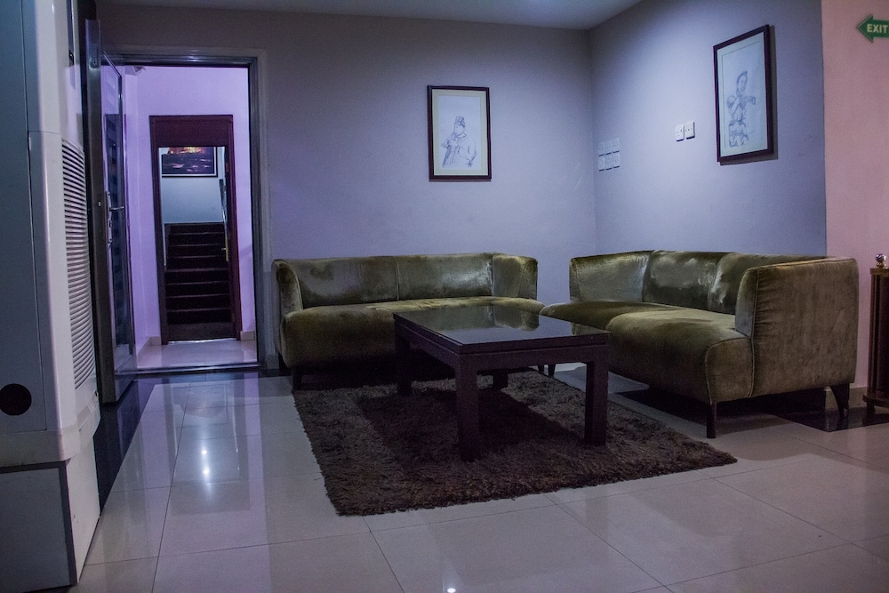 Best Western Starfire Hotel 50/75