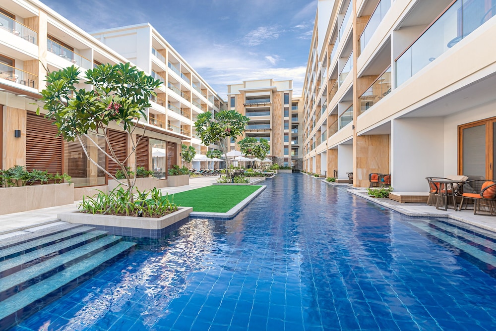 Henann Premier Coast Resort 24/35
