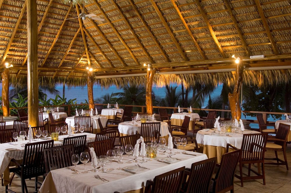 Tango Mar Beachfront Boutique Hotel and Villas 37/49
