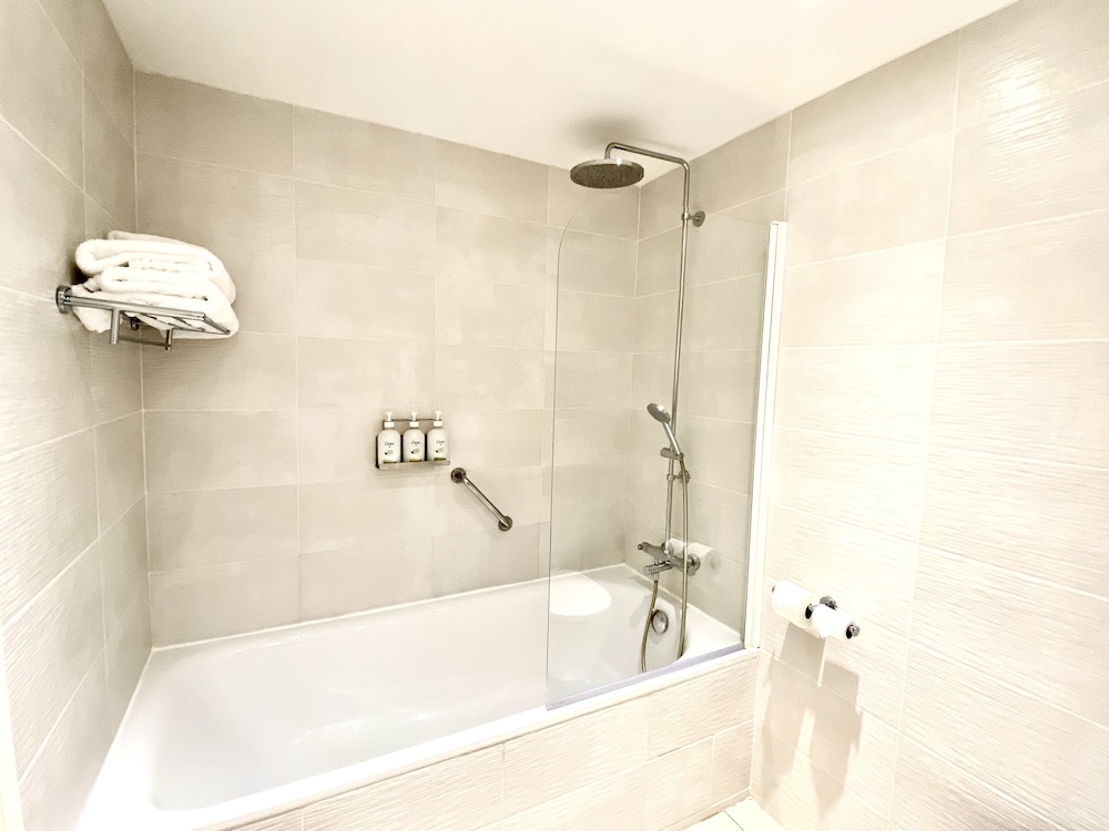 غرفة قياسية بسريرين منفصلين لذوي الإعاقة، Holiday Inn Calais - Coquelles 8/9