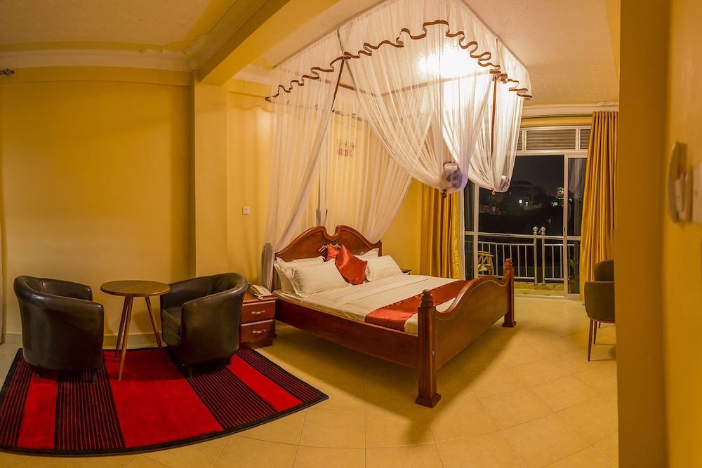 Ss Hotel 14/43