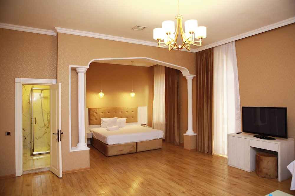 Deluxe Hotel Ganja 27/55
