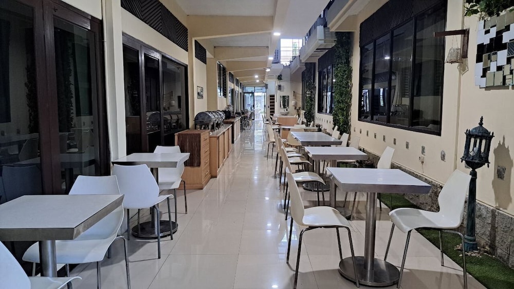 Permata Hijau Hotel 38/50