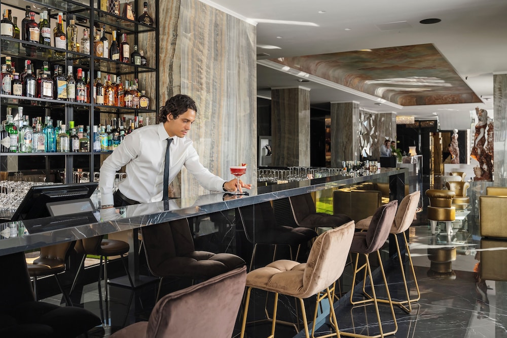 The Promenade Luxury Wellness Hotel 56/68