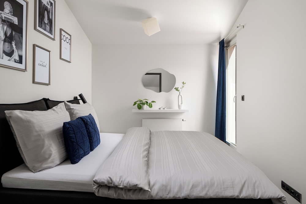 DELUXE, APARTMENT, TERRACE