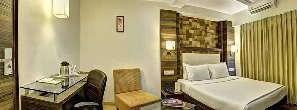 Hotel Aaram Orchard 8/47