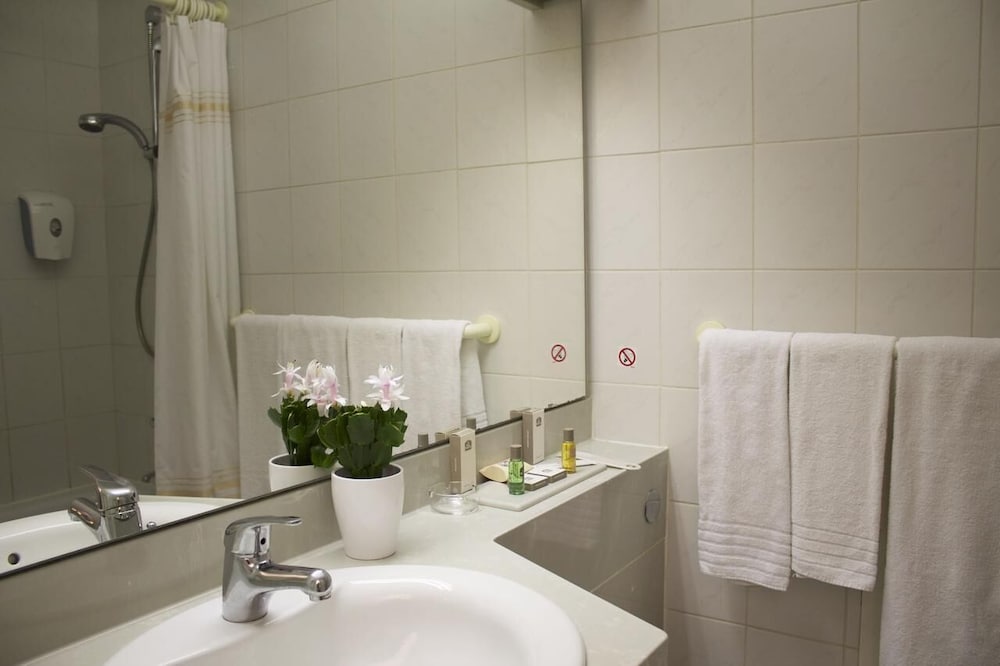 Globales Post Hotel Wellness 27/72
