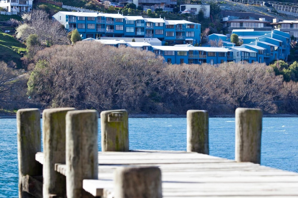 SPINNAKER BAY APARTMENTS 57/68