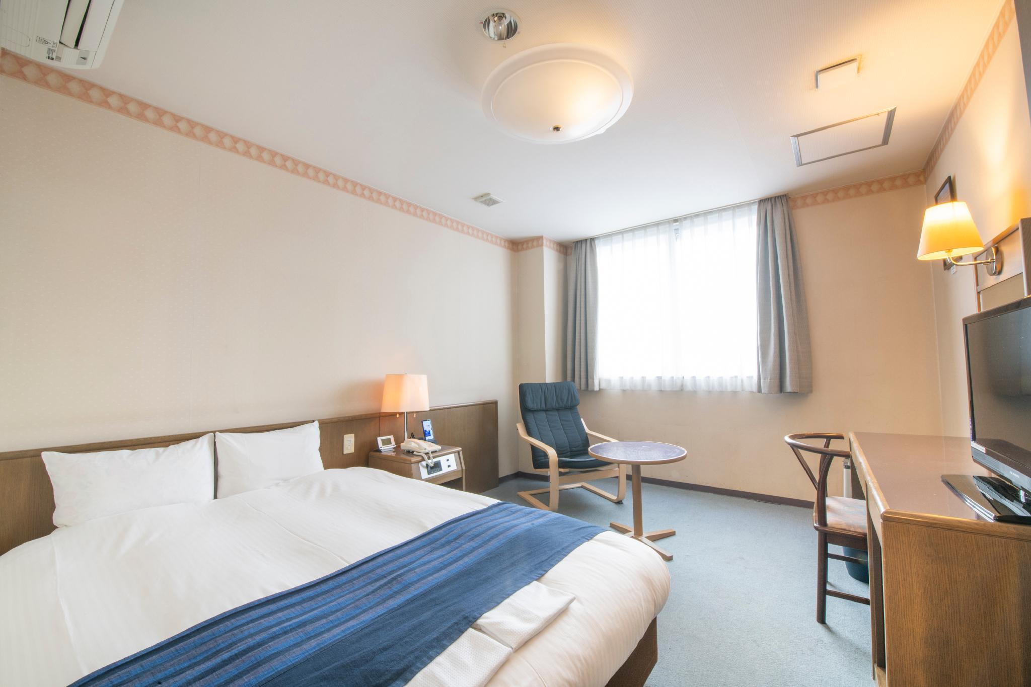 Room, Double Bed, Smoking