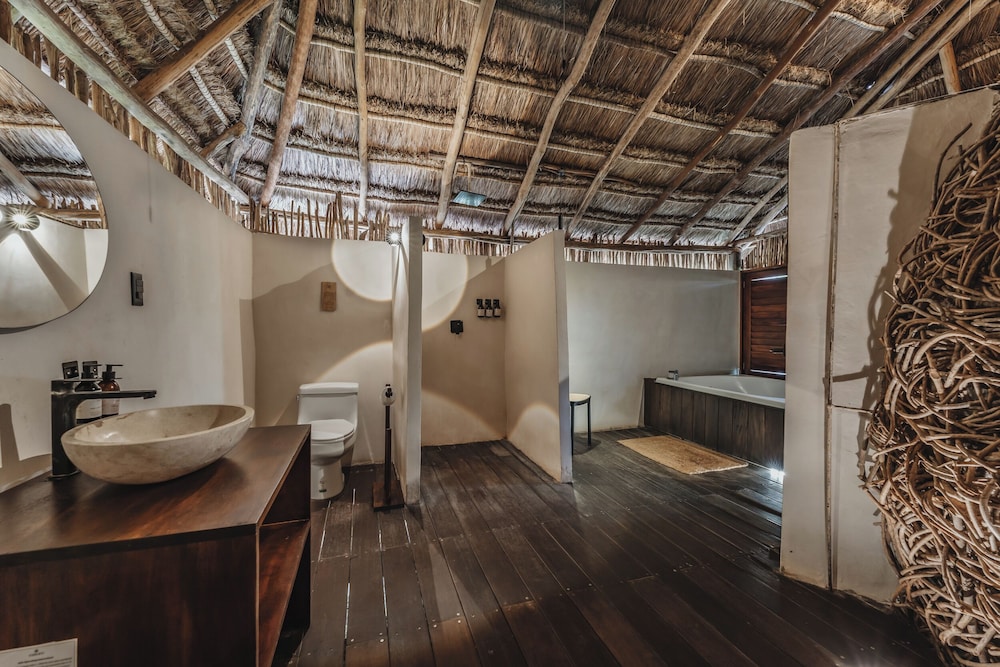 Casa K u Hotel 33/50