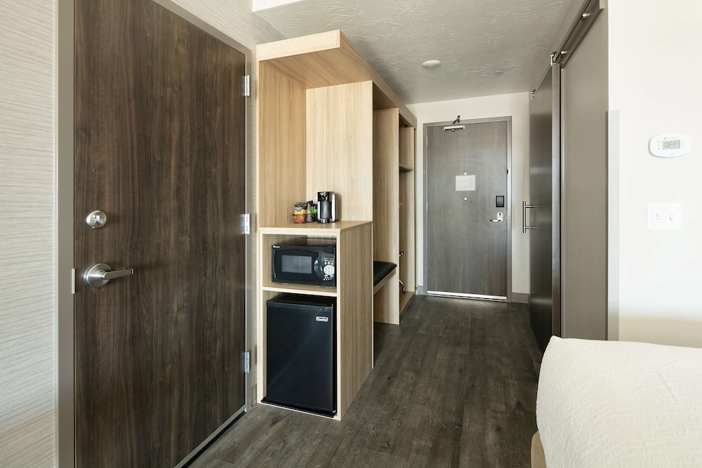 Best Western Plus Settlers Point 14/42