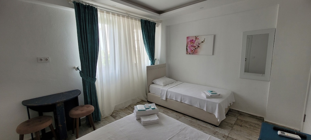 Tenes Otel 18/41