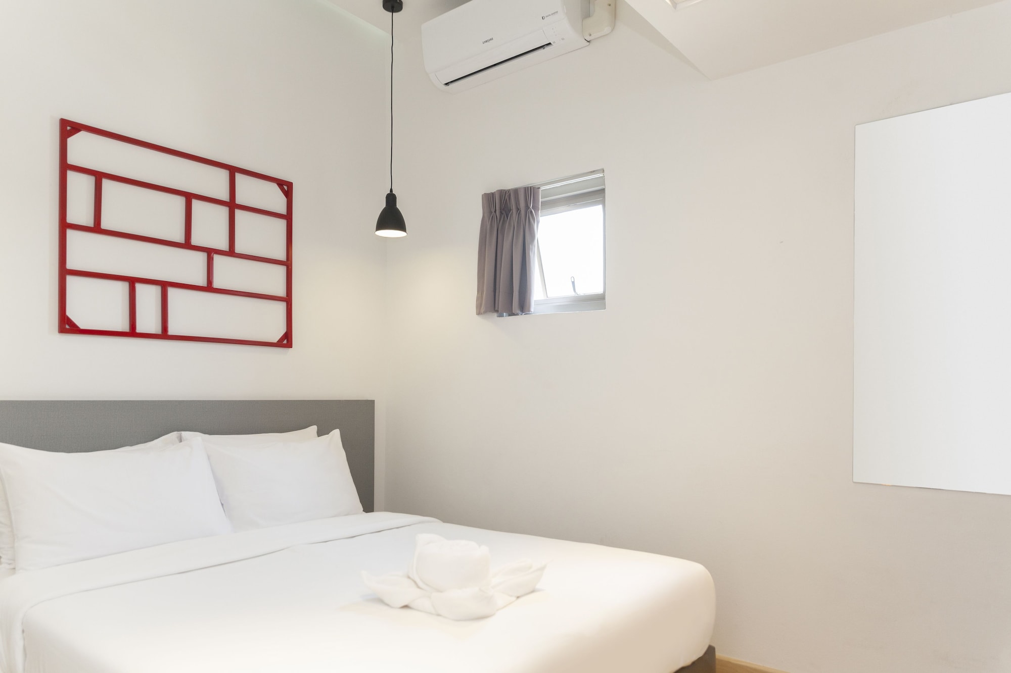 ROOM, DOUBLE BED, NO VIEW, SHARED BATHROOM
