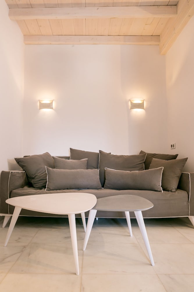 Imarkellis Boutique Villas 29/47