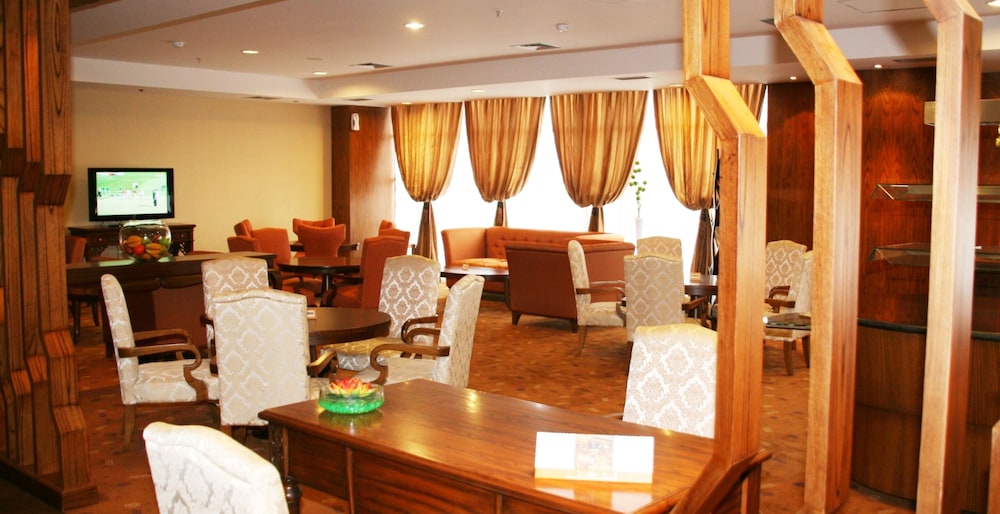 GRAND PASUNDAN CONVENTION HOTEL 53/65