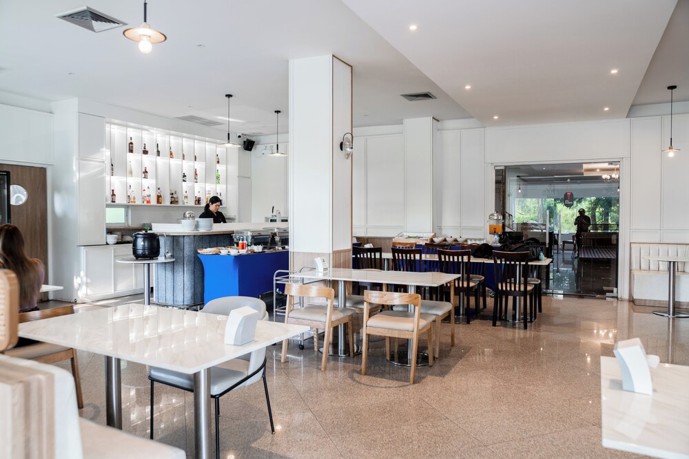 Sirin Hotel & Resident 33/50