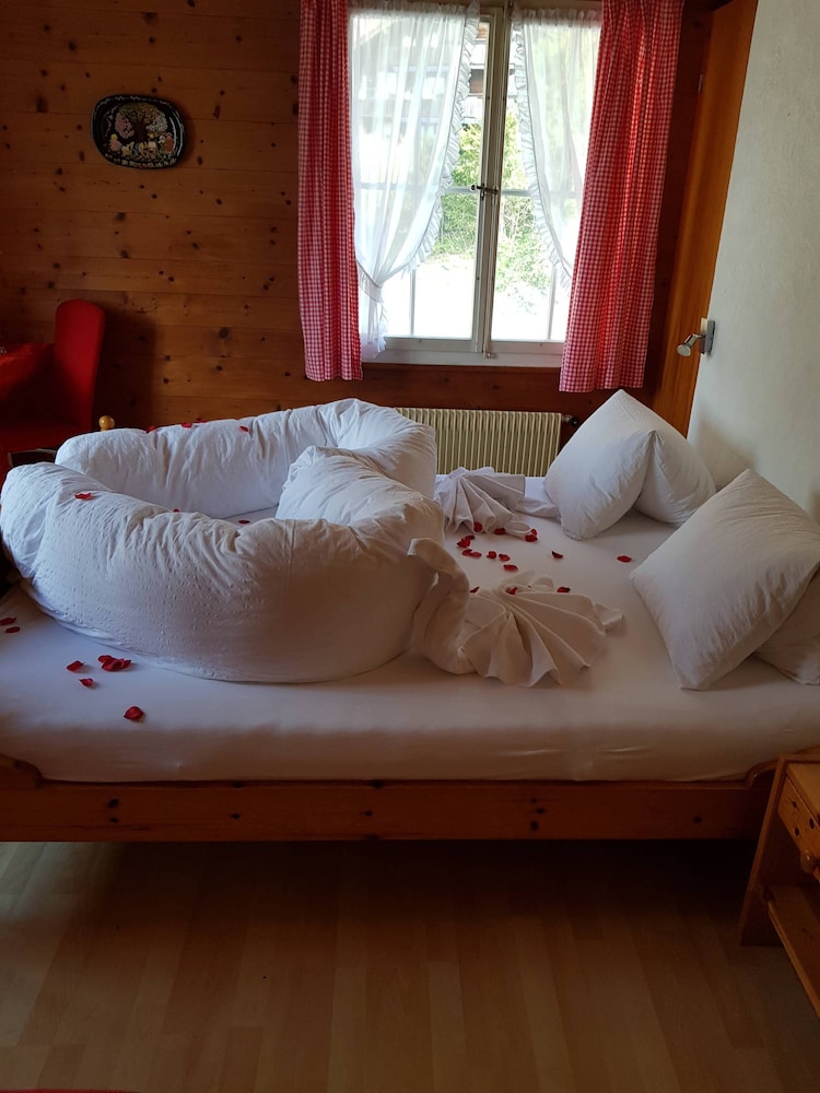 BASIC, DOUBLE BED