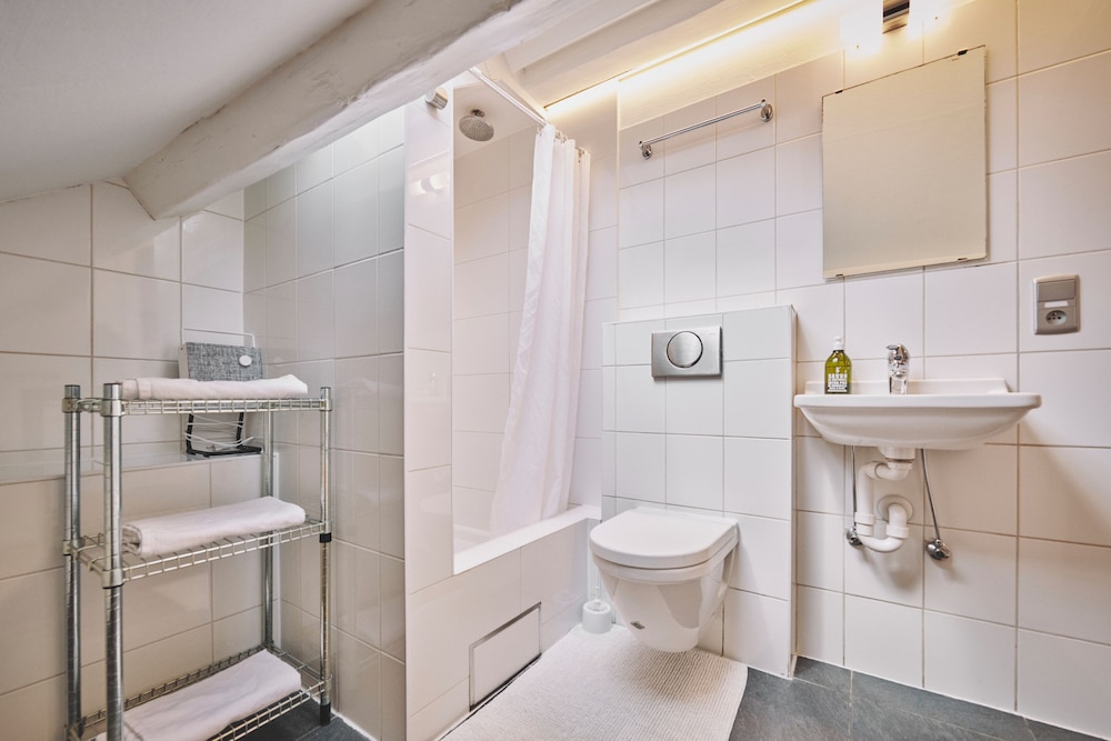 2Go4 Quality Hostel Brussels City Center 48/50