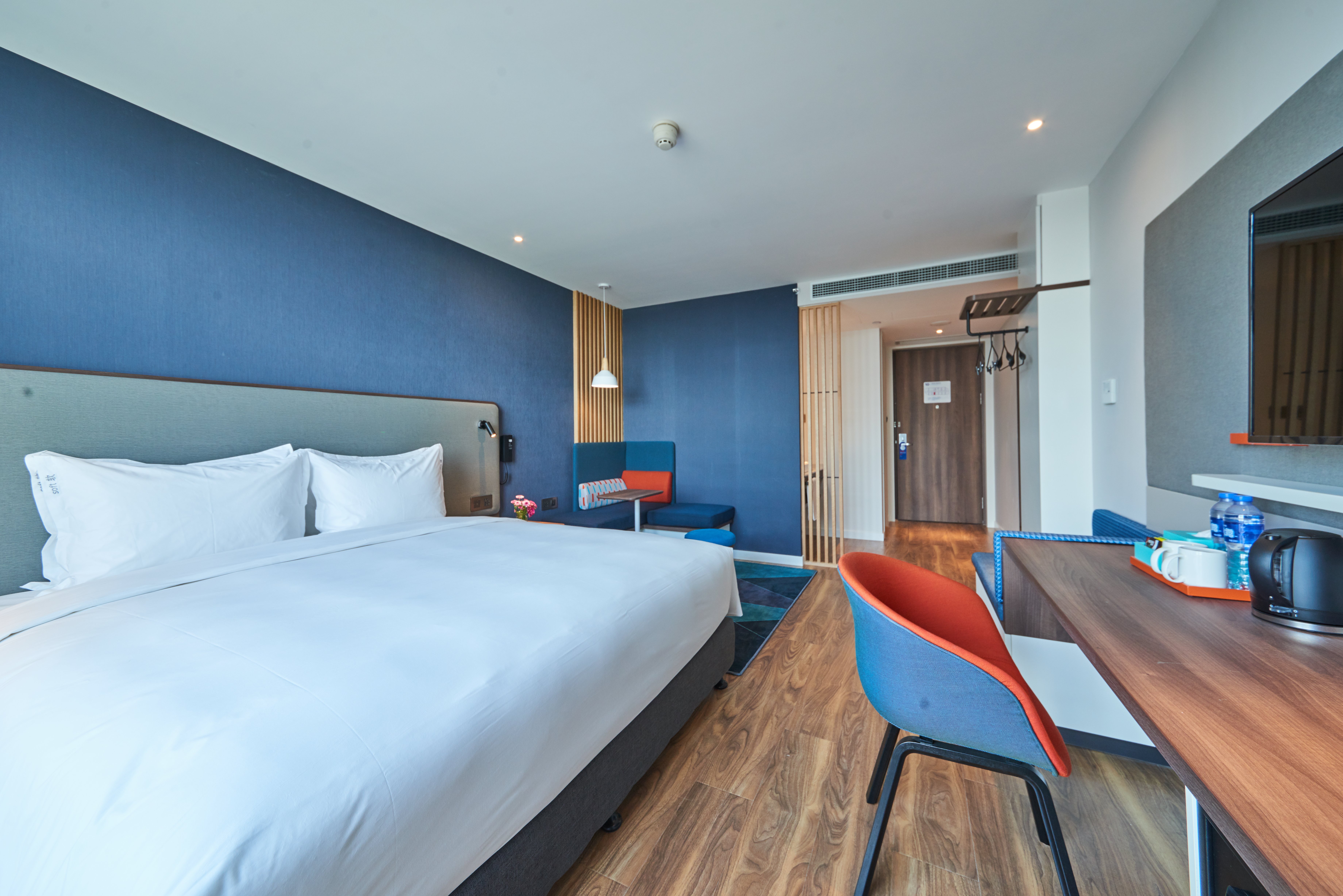 Holiday Inn Express Hangzhou Jiuzhou 6/40
