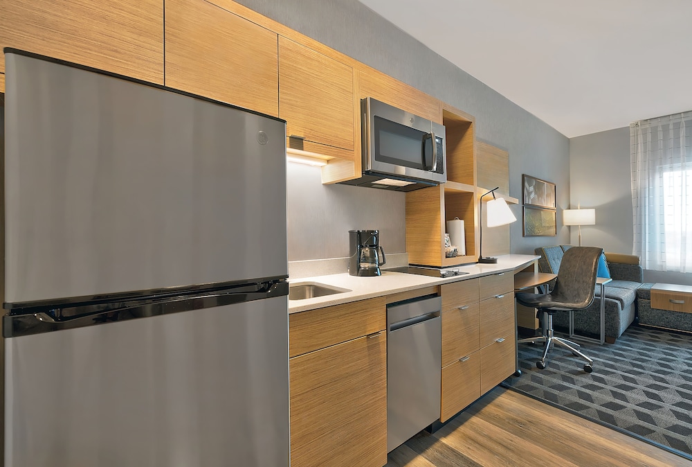 TownePlace Suites by Marriott Sacramento Elk Grove 24/24