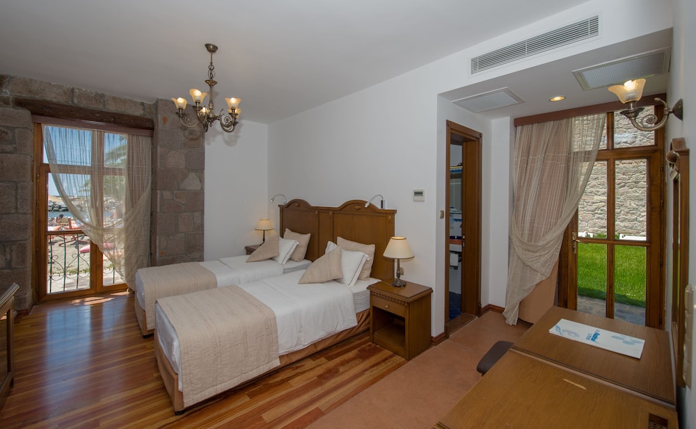 Assos Nazlihan Hotel 16/77