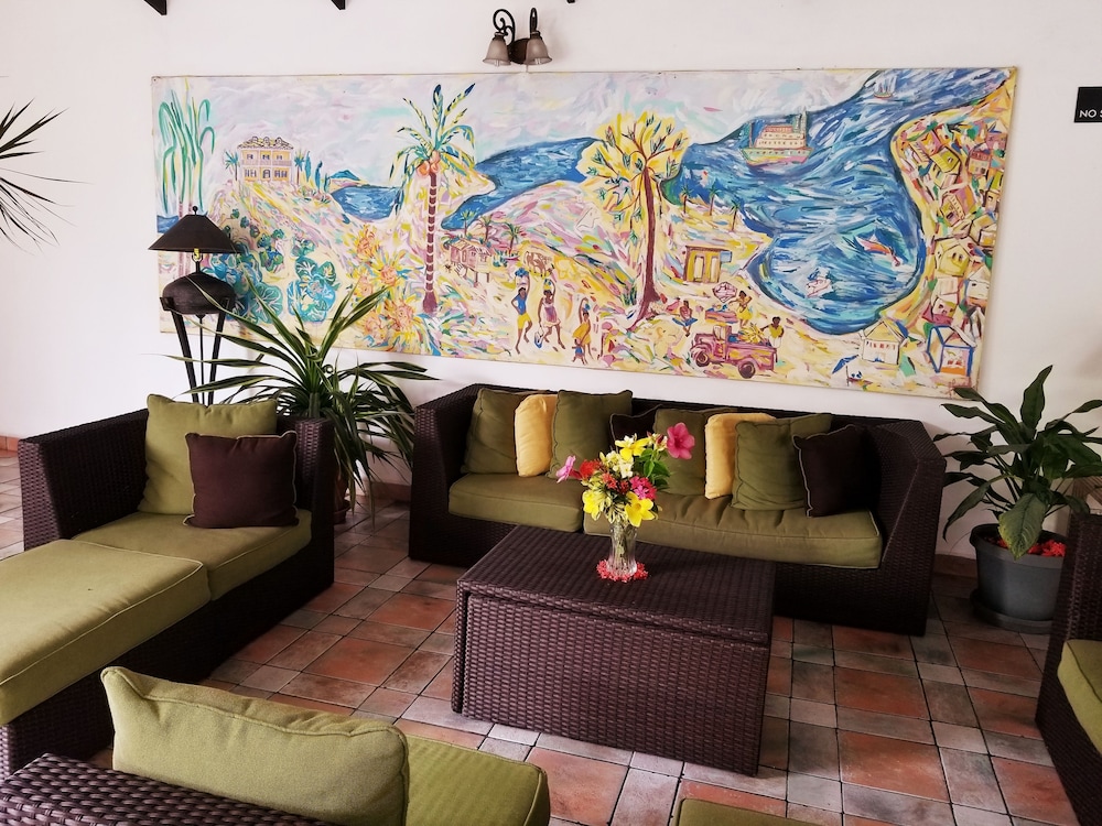 Allamanda Beach Resort 24/47