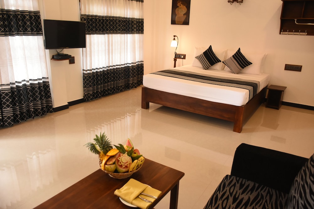 Hotel Freedom Village 3/20