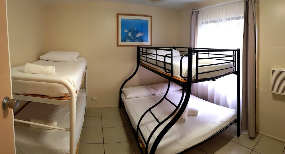 Hotel Tropiq 73/95