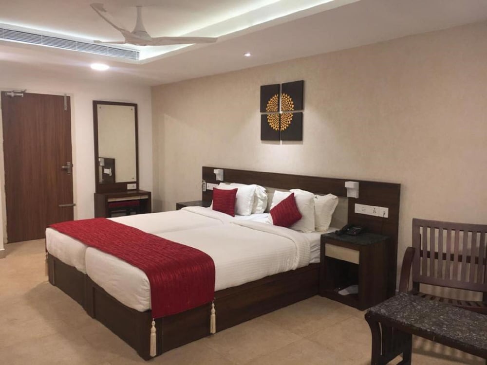 Executive, Queen Bed 5/10