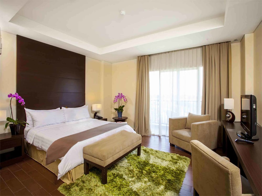 Padjadjaran Hotel 7/70