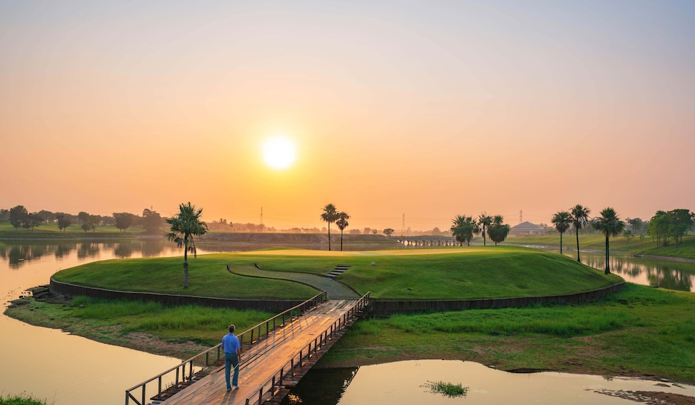 Pattana Golf Club And Resort 40/50