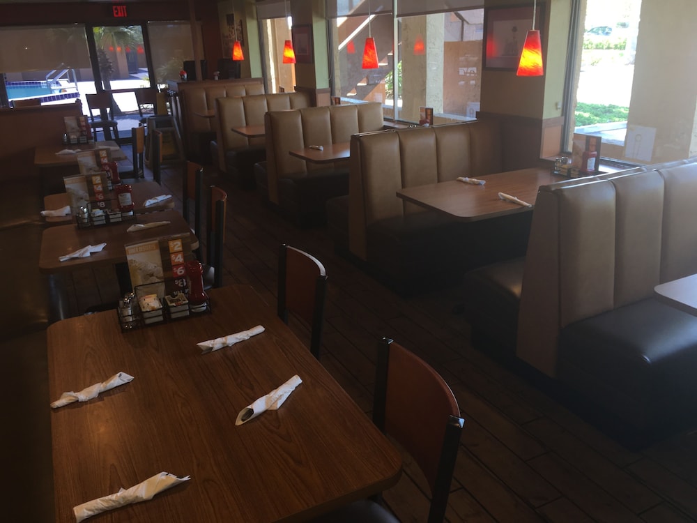 Days Inn By Wyndham St Augustine/Historic Downtown 22/25