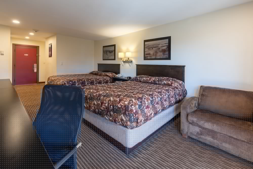 Rabbit Ears Motel 22/49