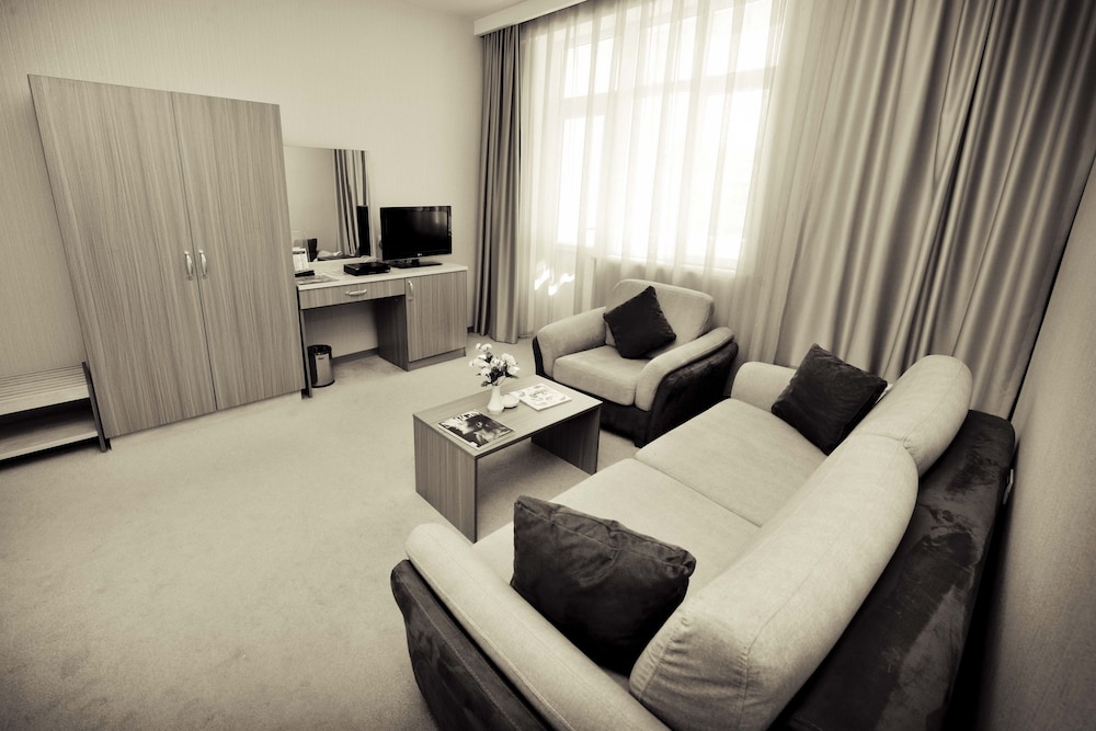Gabala City 30/40