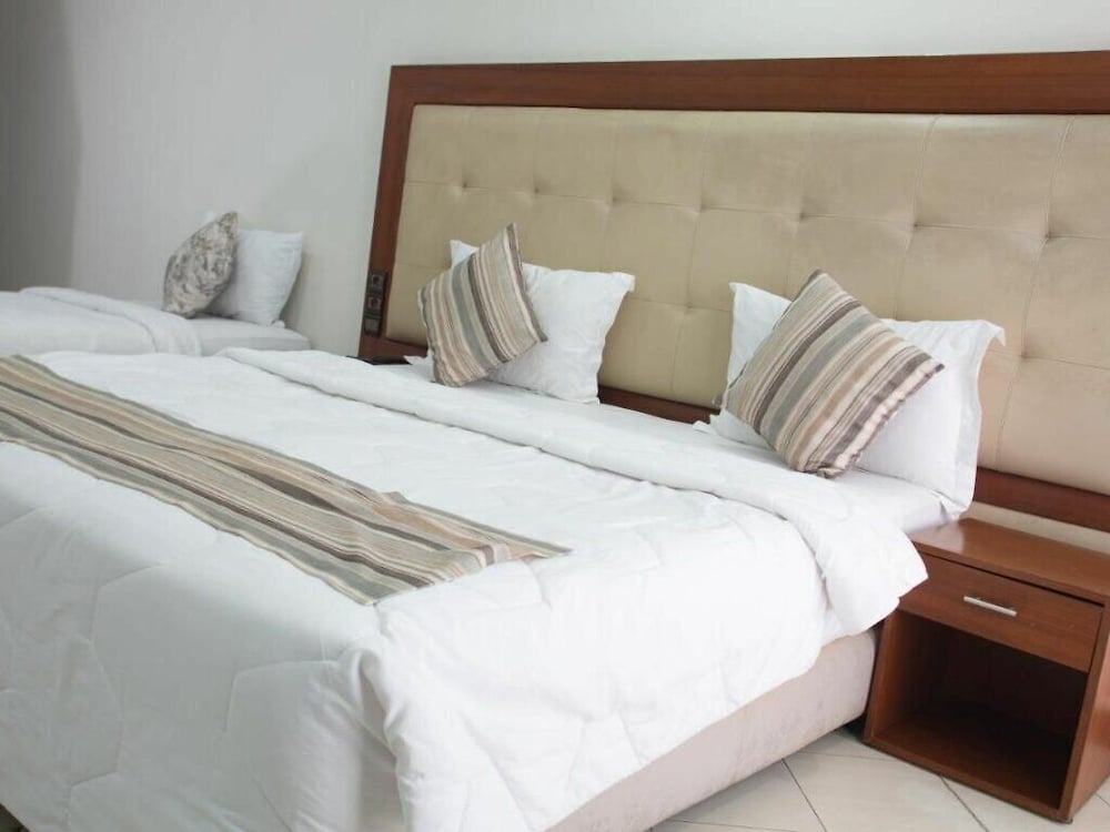 Hotel Oscar 24/46