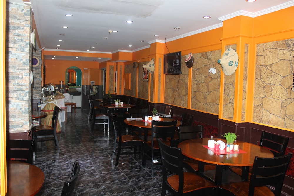 restaurant cafeteria
