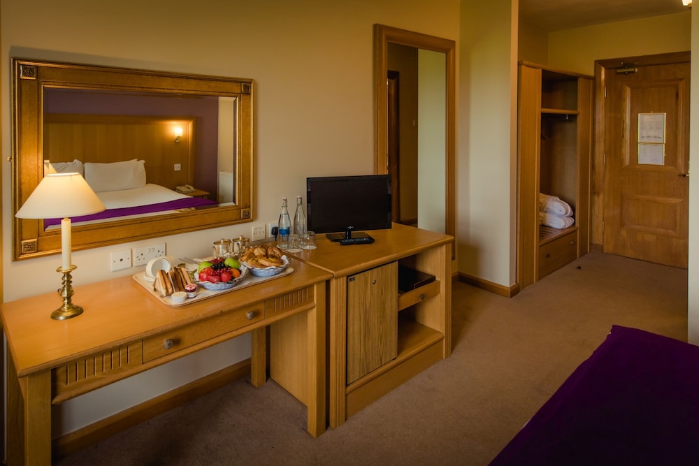Roganstown Hotel Country Club 35/42