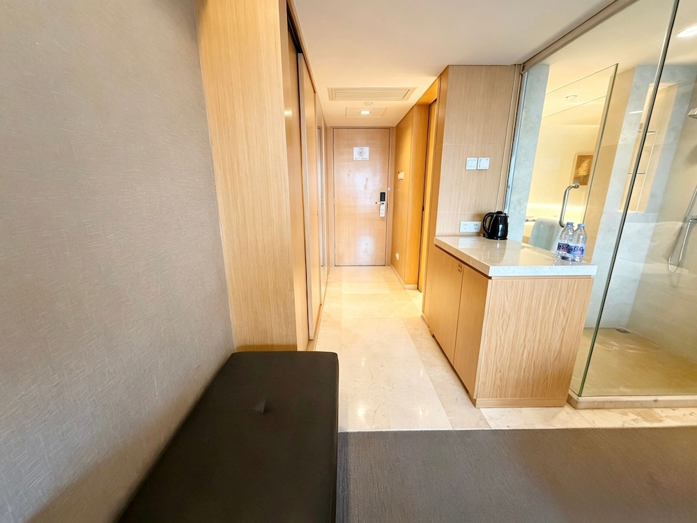 Grand Mercure Dongguan Humen 11/74
