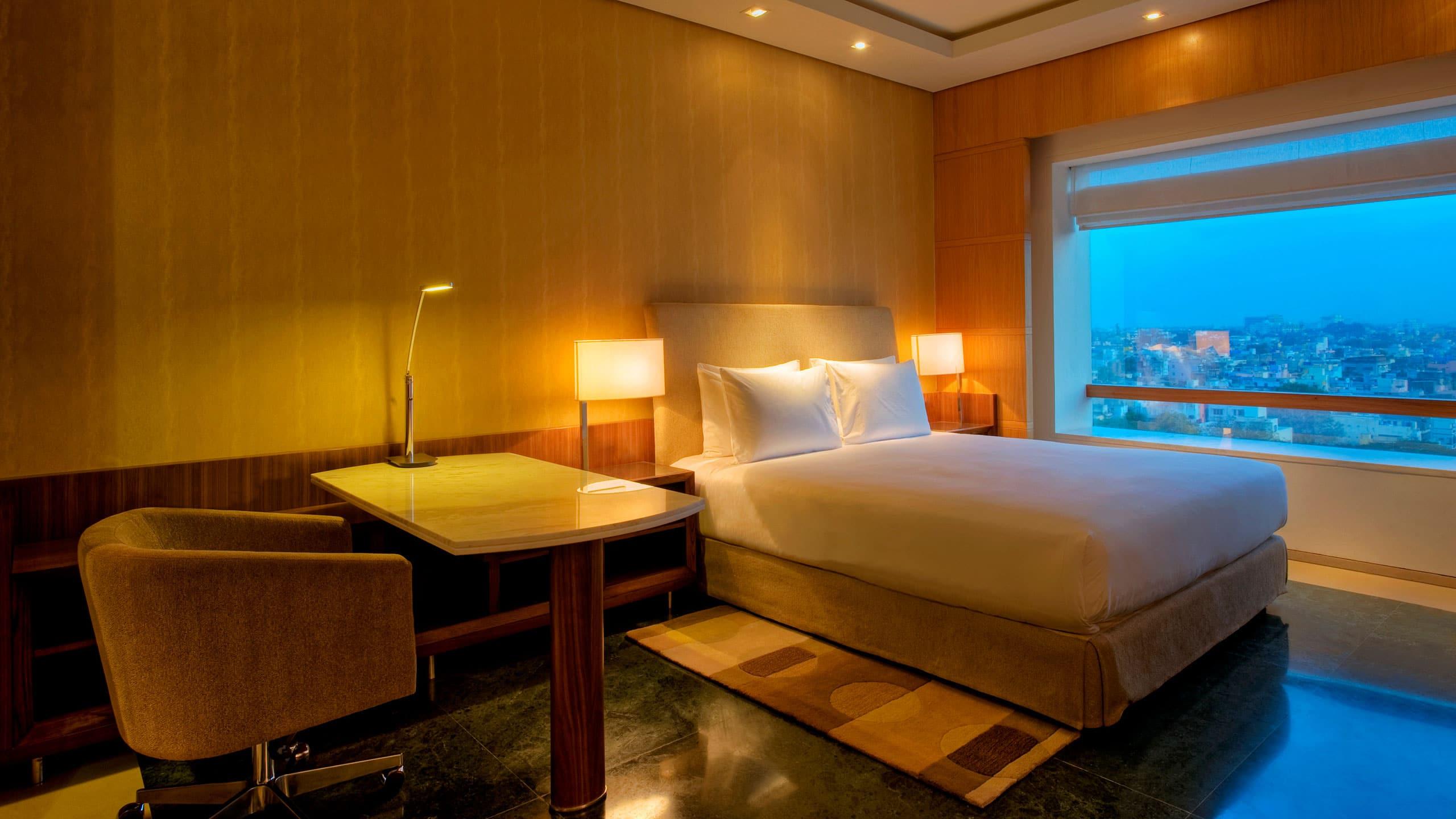Deluxe, Double Bed