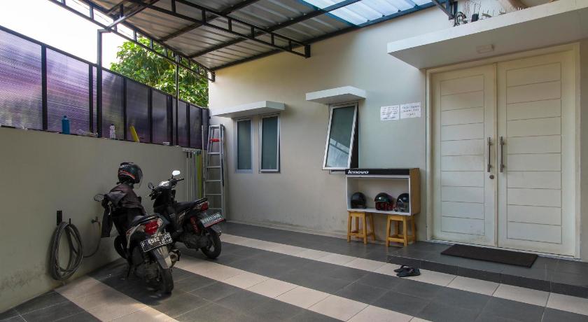 Reddoorz Near Central Park Mall 23/25