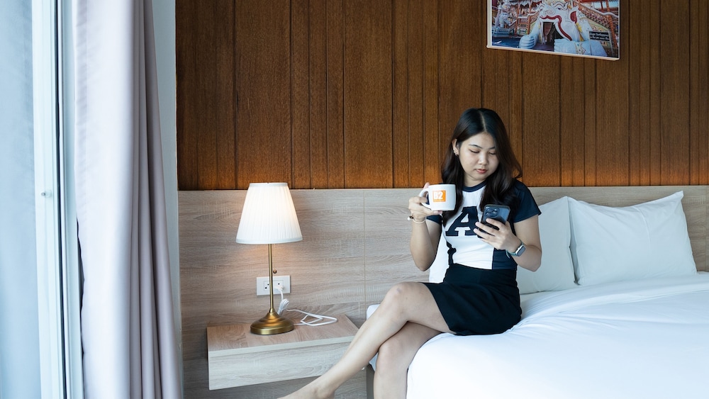 B2 Nakhon Sawan Boutique & Budget Hotel 13/18
