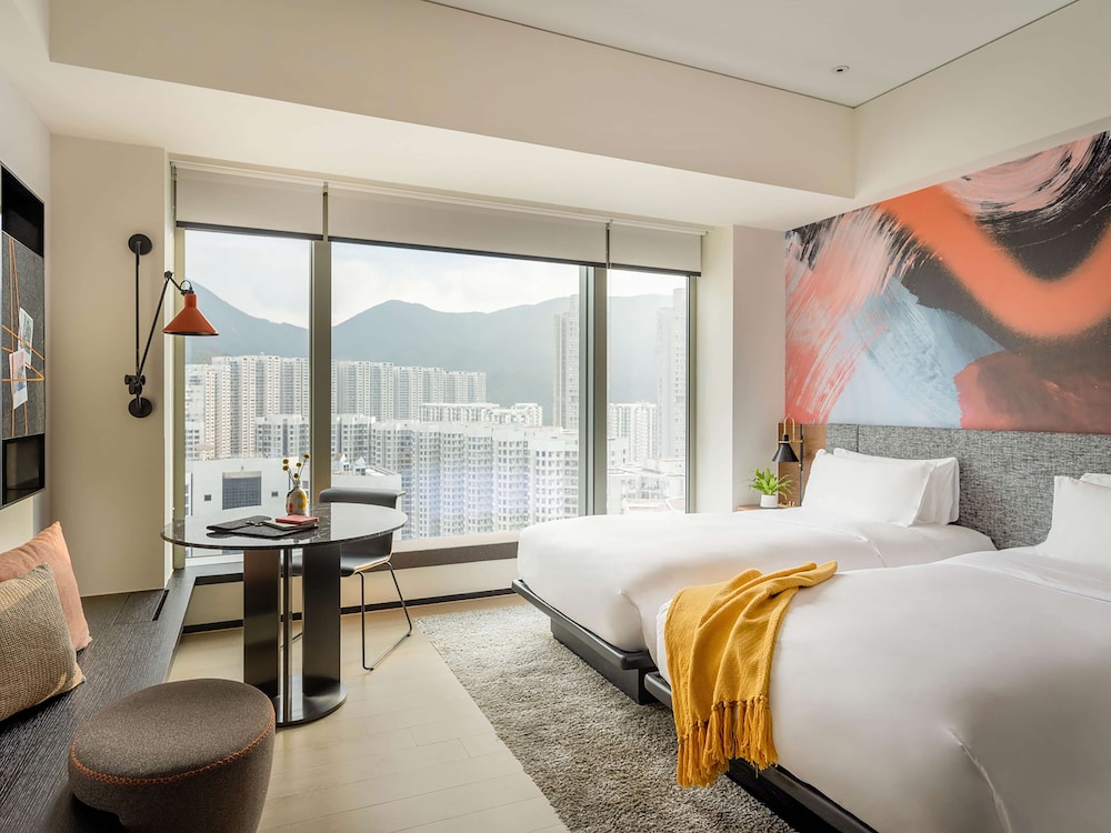 East Hong Kong Hotel 13/64