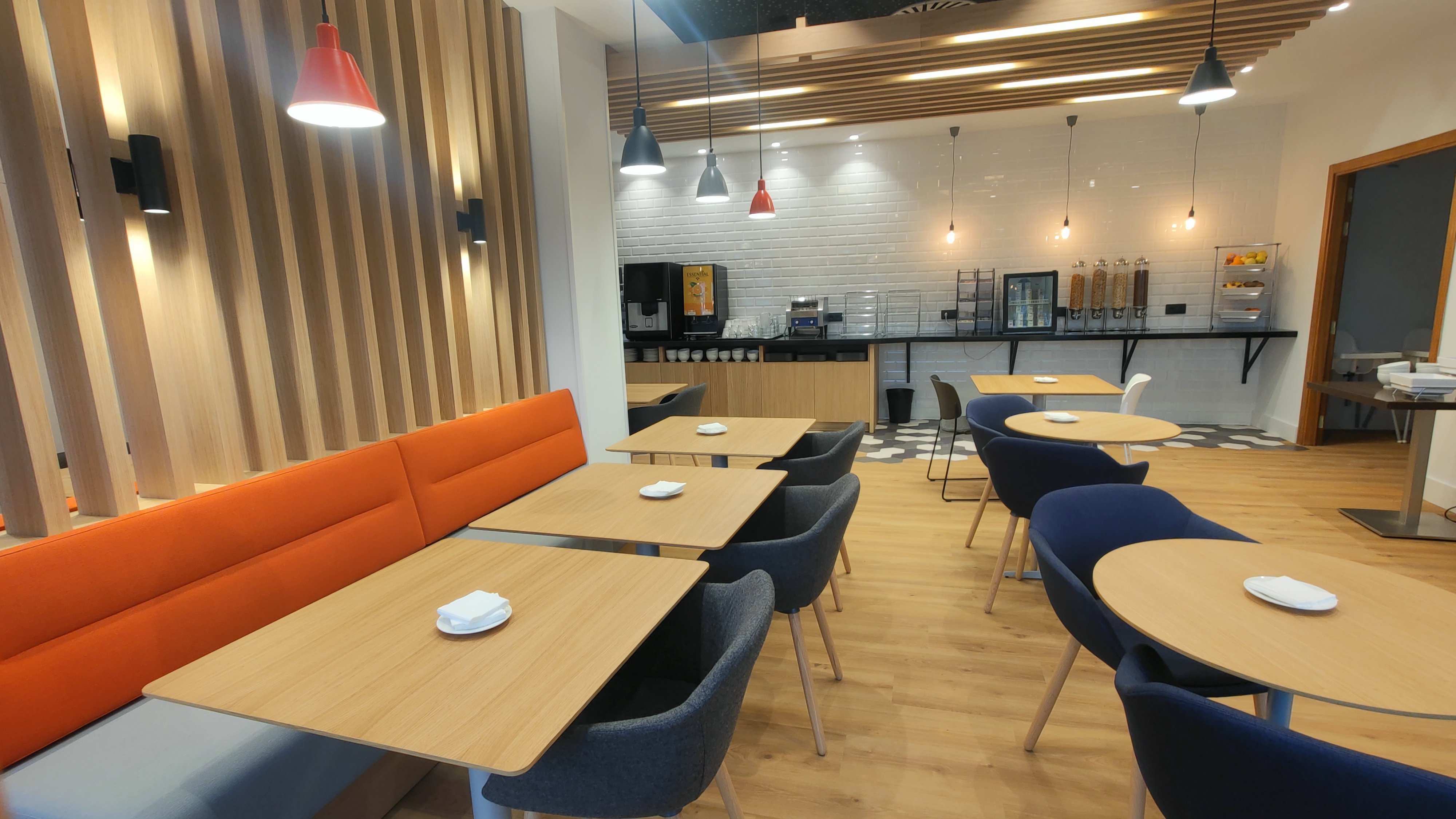 Holiday Inn Express Bilbao 37/56