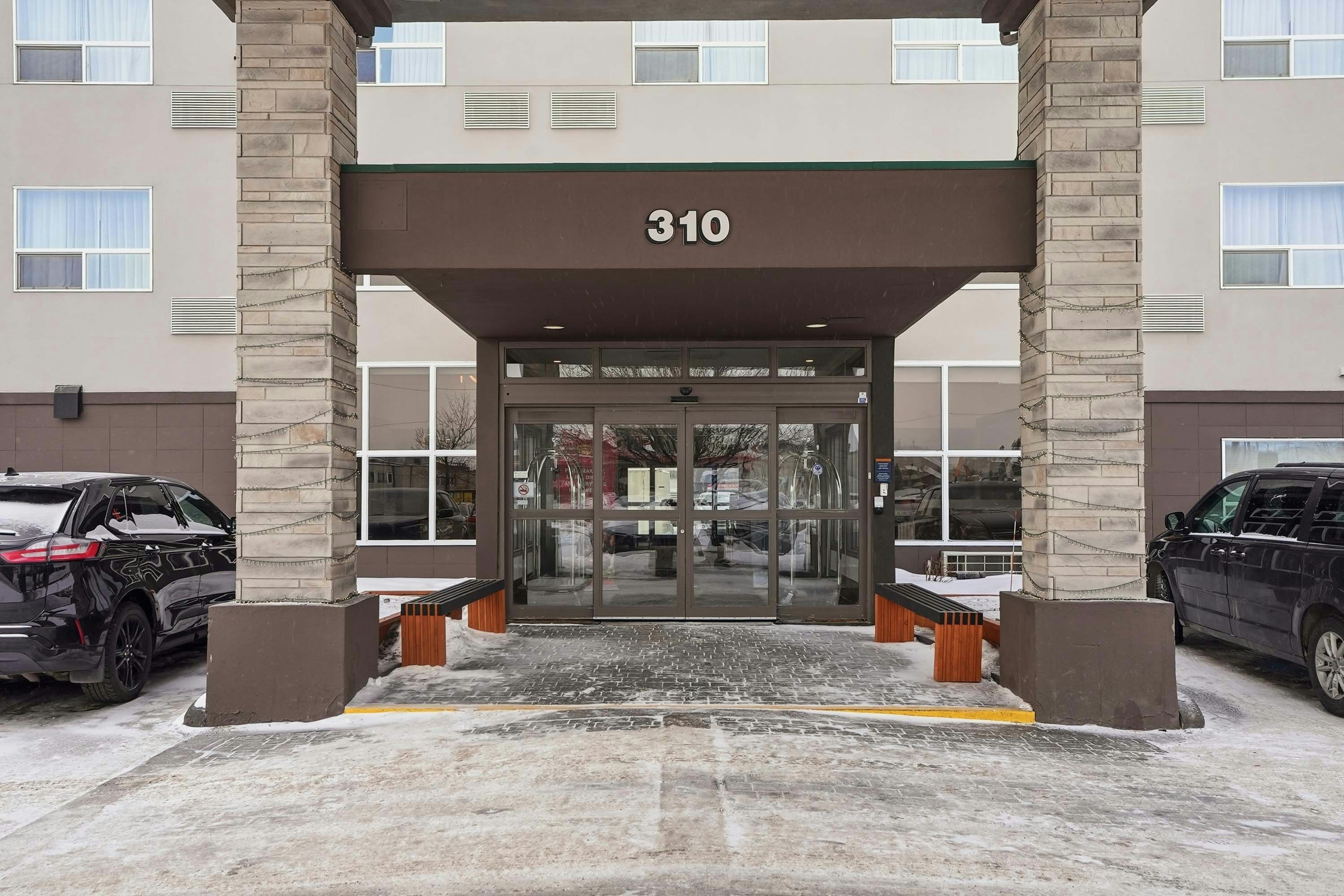 Sandman Hotel Saskatoon 51/52